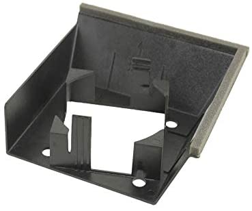 Supporto plastico nero per componenti PC, accessorio informatico su fondo bianco, Messoanuovo