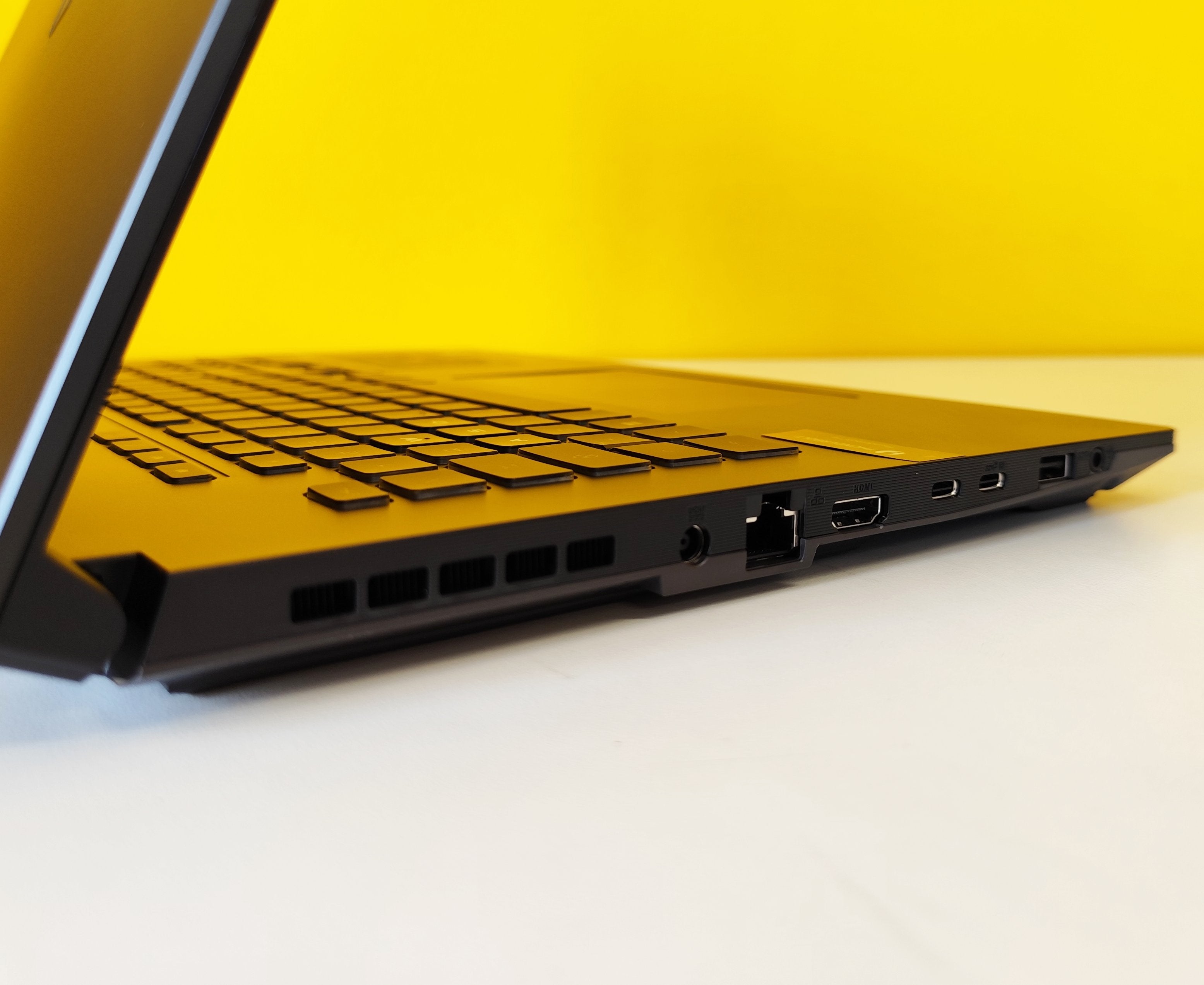 ASUS TUF Gaming A17 Notebook Gaming 17.3" FHD IPS | Intel Core 5 210H | Ram 32GB | SSD 1TB | Nvidia RTX 4050 6GB | FreeDOS Prodotto NUOVO