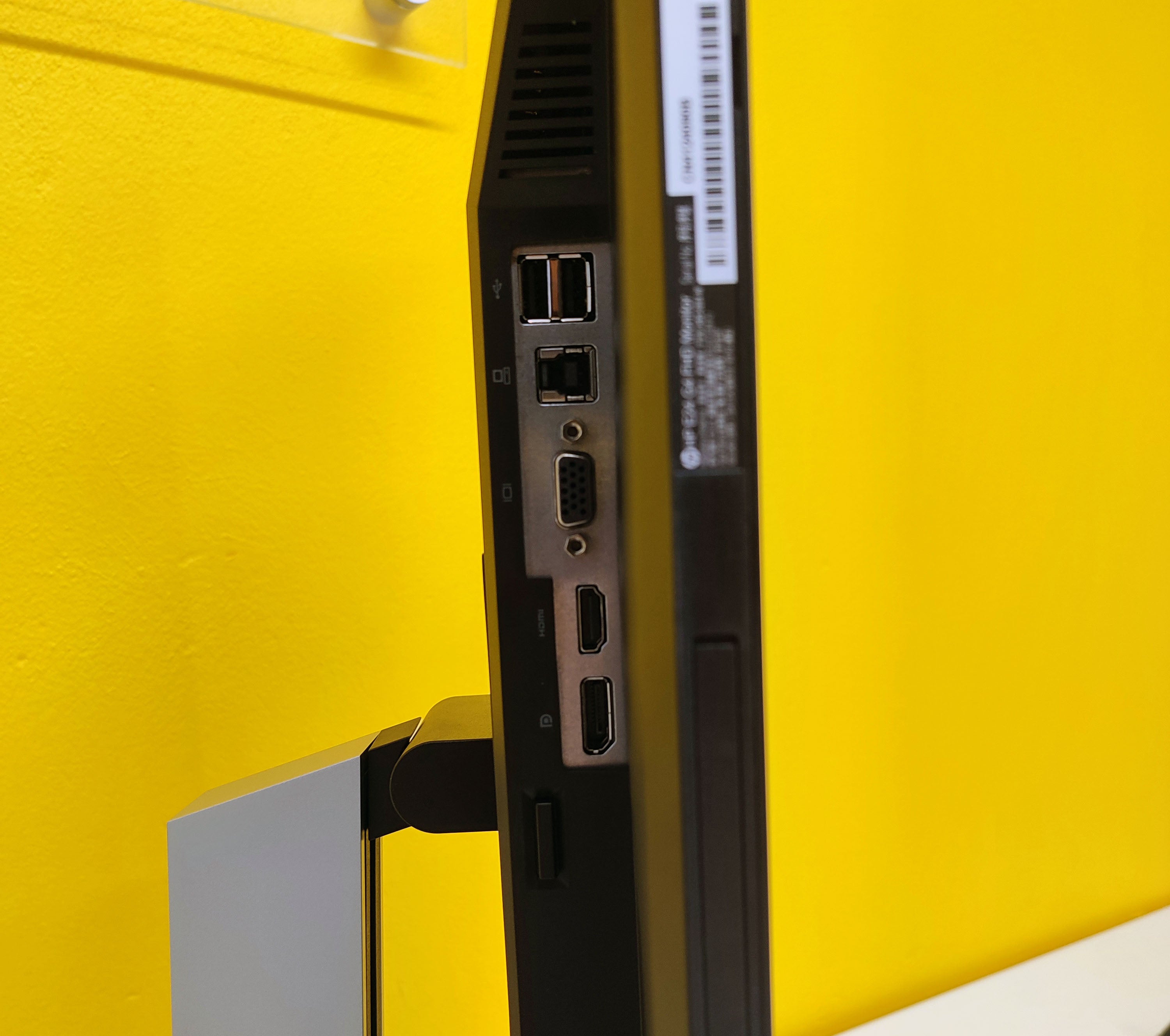 Bundle HP EliteBook 850 G6 15,6" | Intel Core i5 8Gen | SSD 512GB | Ram 16GB | Windows 11 Pro + HP E24G4 24" FullHD Monitor + Thunderbolt Dock 230W G2 hsn-ix01 Dockingstation 