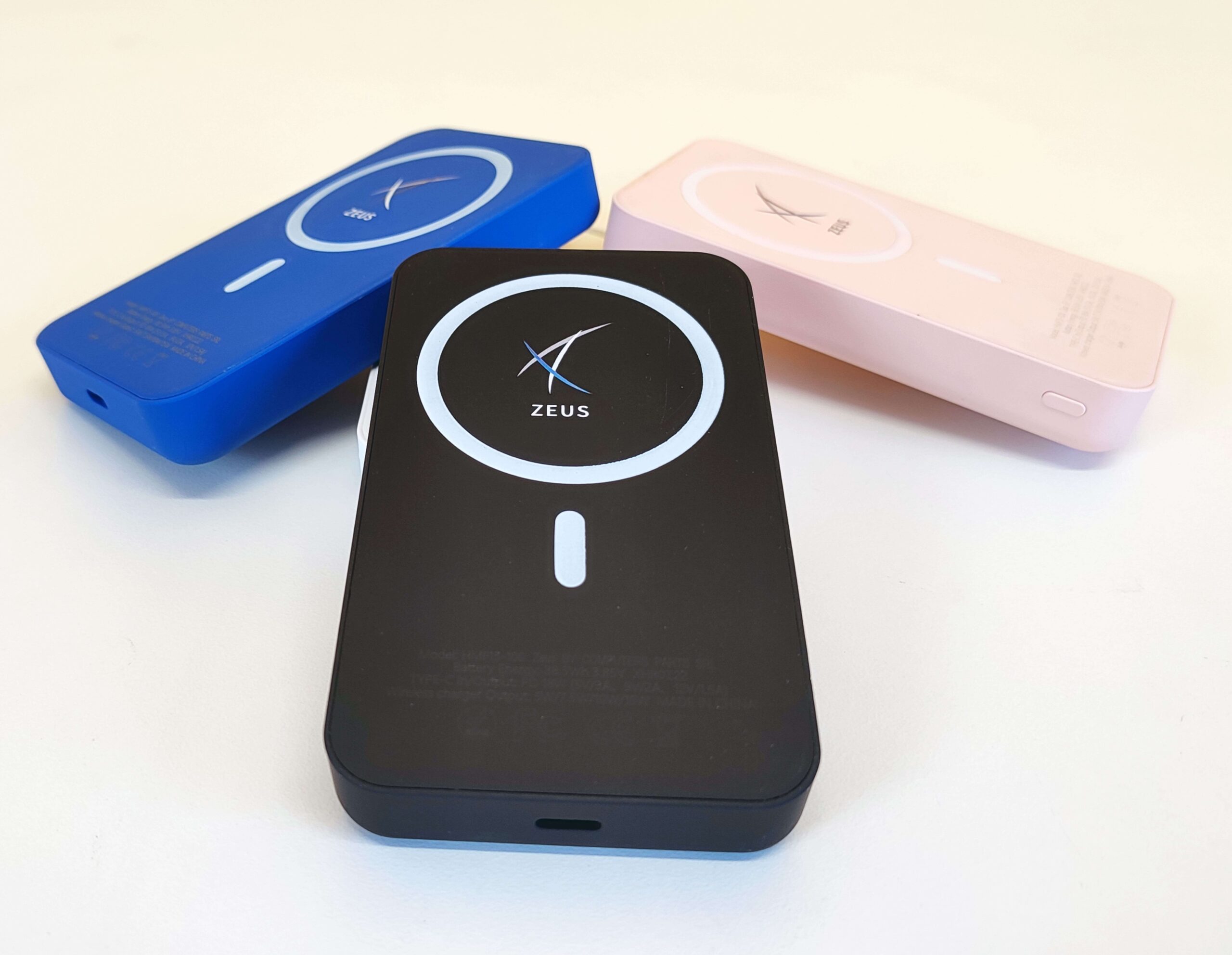 Zeus Power Bank MagSafe 10,000 mAh Wireless Charging Qualcomm Quick Charge 3.0 Compatible with Iphone Samsung Xiaomi Huawei
