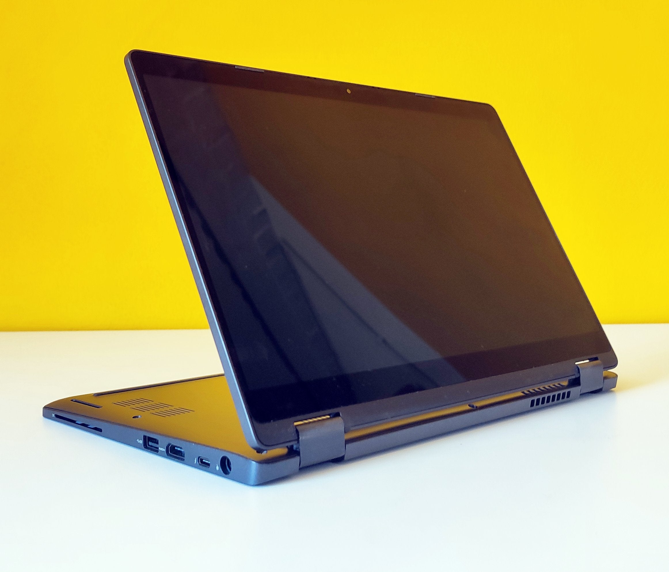 DELL Latitude 5300 Notebook 2-1 Convertible 13.3" FullHD Touch Screen | Intel Core i7-8665U | NVMe SSD | WiFi Bluetooth Windows 11 Pro 