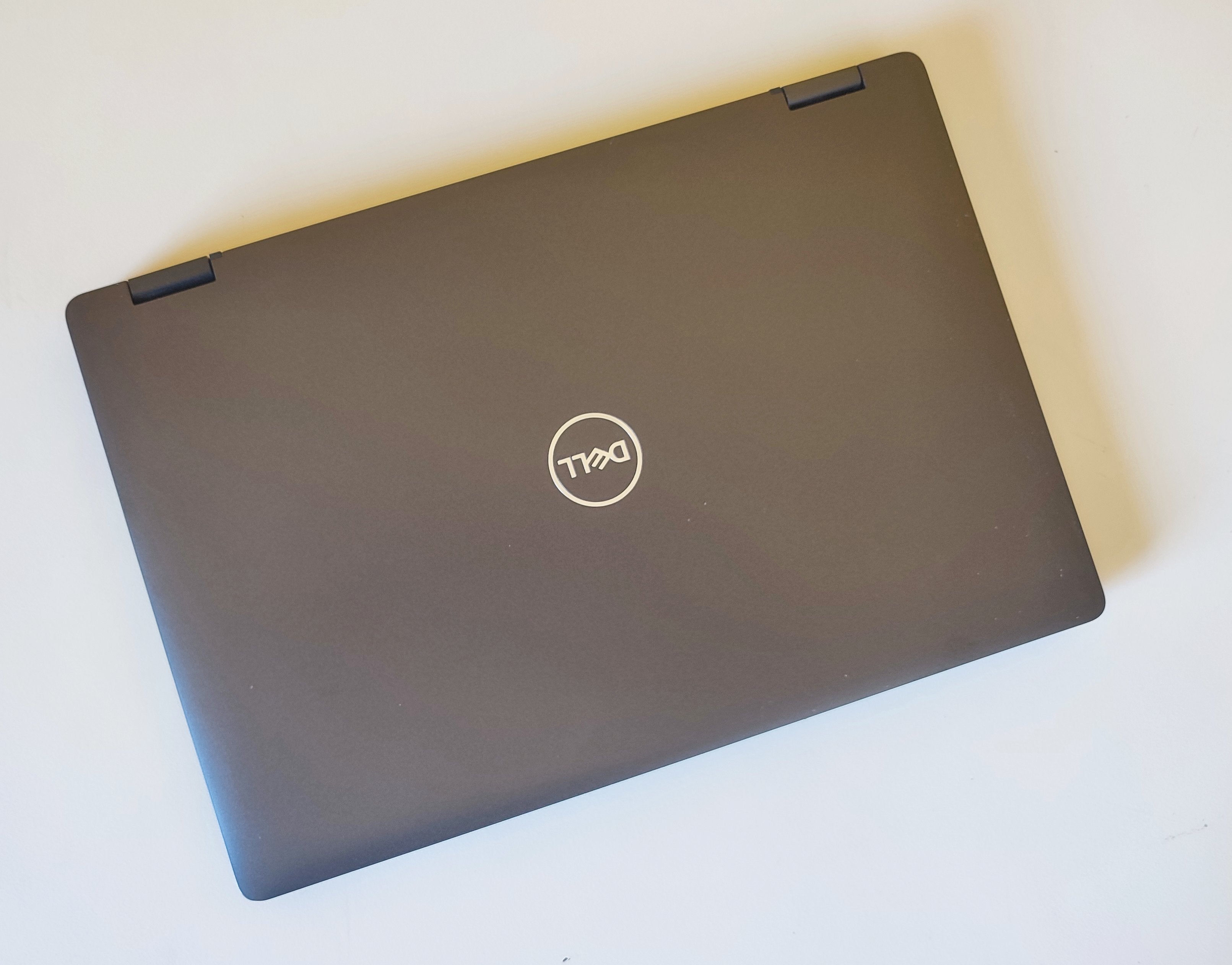 DELL Latitude 5300 Notebook 2-1 Convertible 13.3" FullHD Touch Screen | Intel Core i7-8665U | NVMe SSD | WiFi Bluetooth Windows 11 Pro 