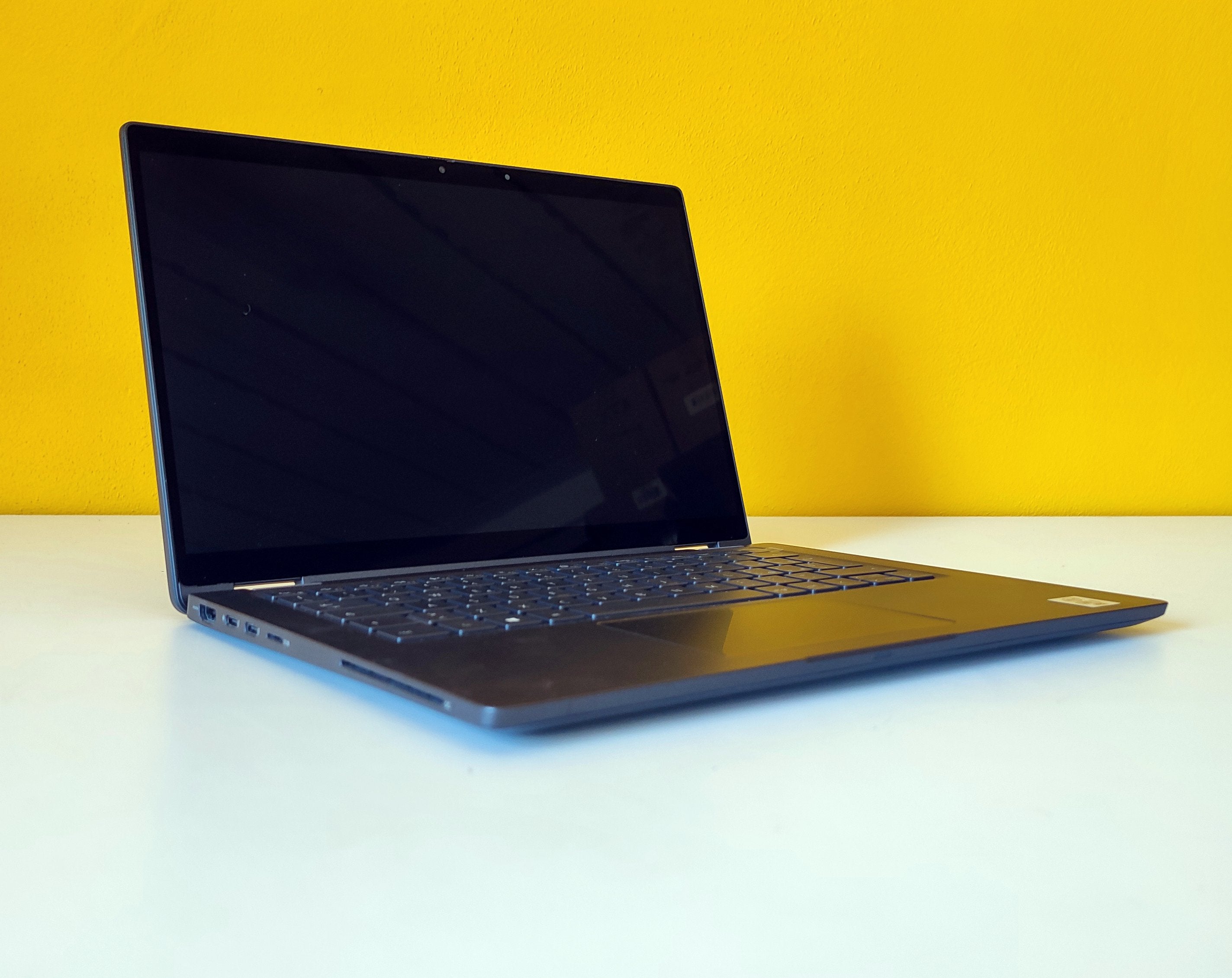 DELL Latitude 7310 Notebook 2-1 Convertible 13,3" FullHD Touchscreen | Intel Core i7-10610 | 16 GB Ram | 512 GB NVMe SSD | WiFi Bluetooth Windows 11 Pro 