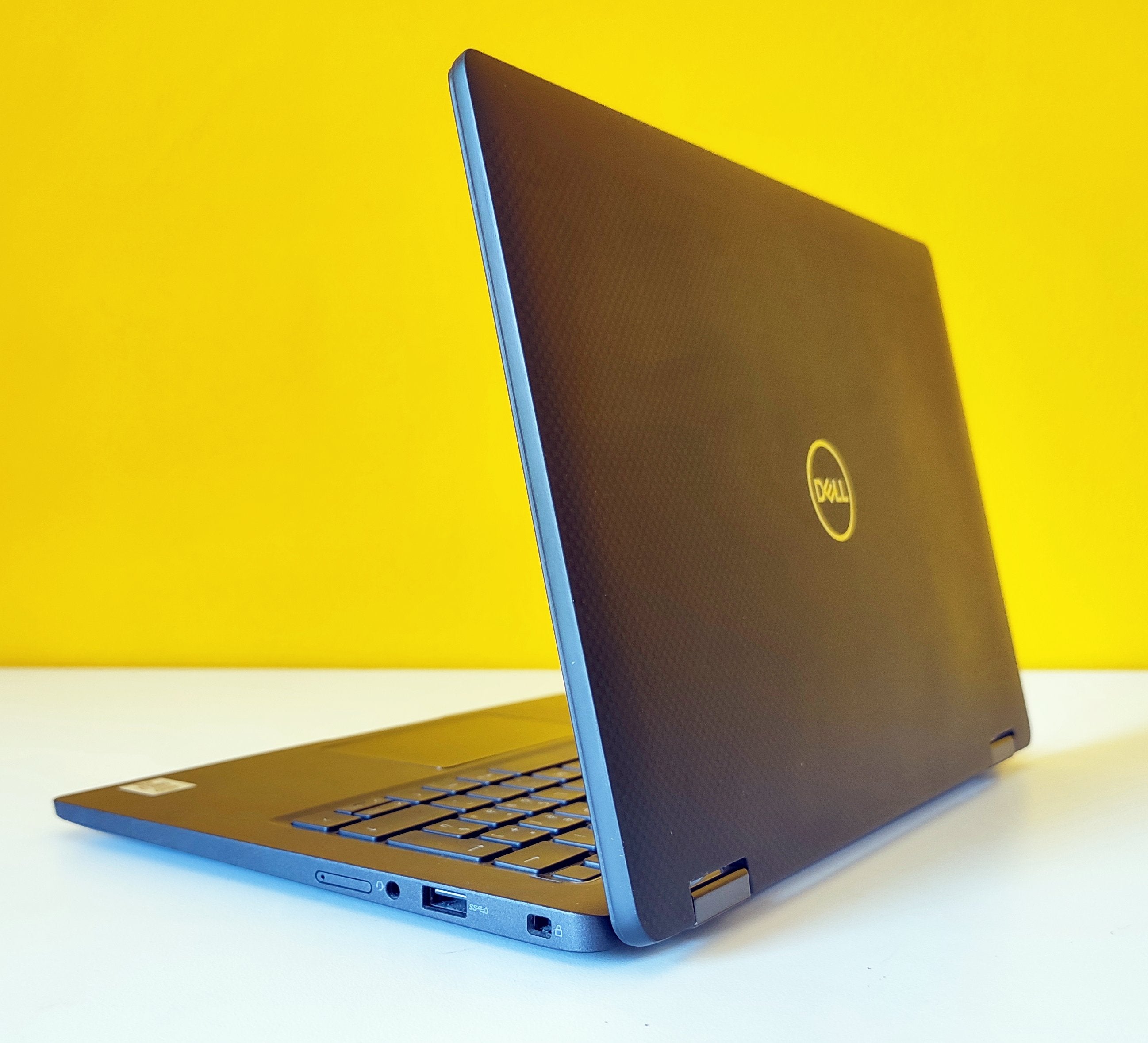 DELL Latitude 7310 Notebook 2-1 Convertible 13,3" FullHD Touchscreen | Intel Core i7-10610 | 16 GB Ram | 512 GB NVMe SSD | WiFi Bluetooth Windows 11 Pro 