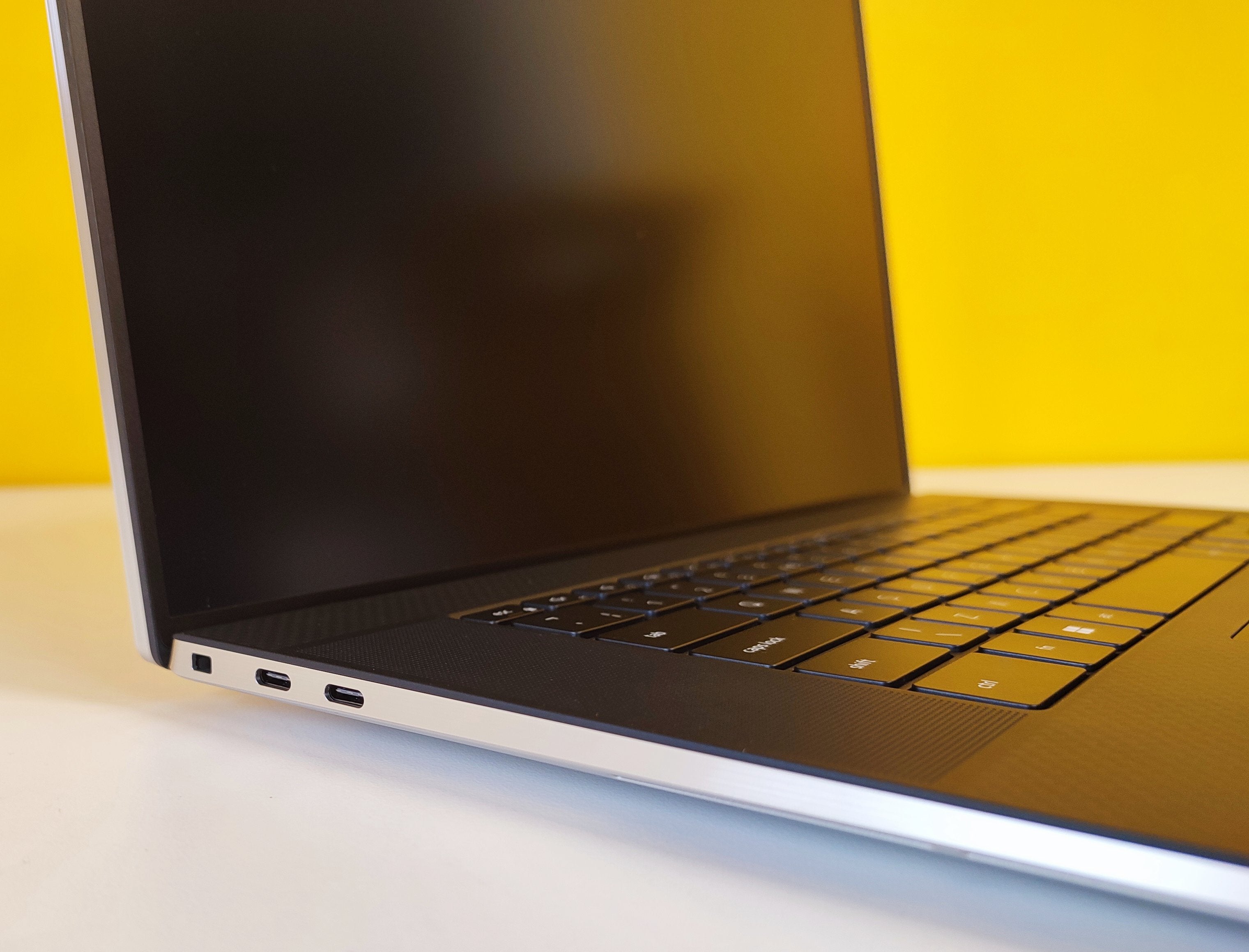 Dell XPS 9730 17" | Intel Core i9-13900H | 64GB RAM | 1TB SSD | Nvidia RTX 4080 | Windows 11 Product NEW 