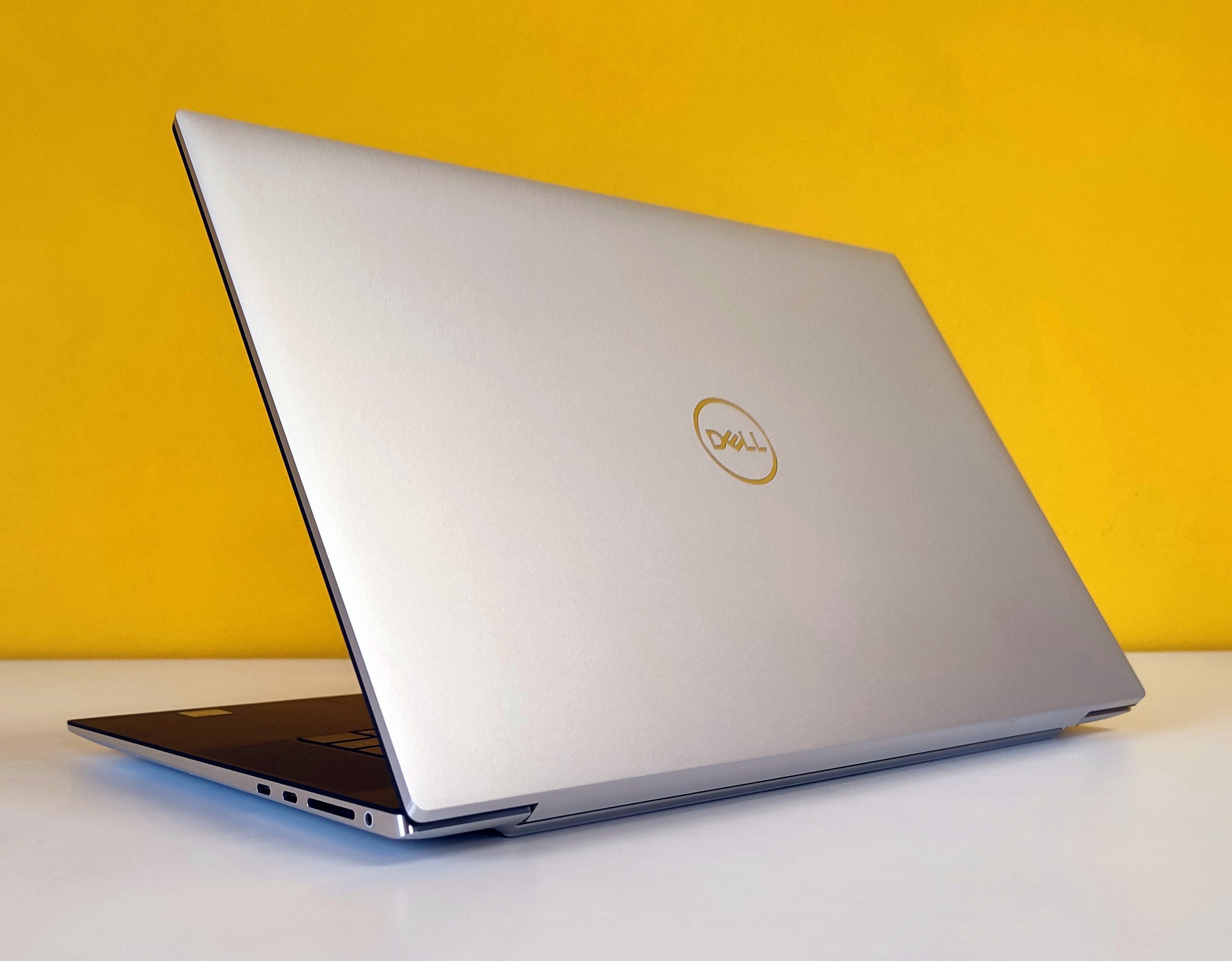 Dell XPS 9730 17" | Intel Core i9-13900H | 64GB RAM | 1TB SSD | Nvidia RTX 4080 | Windows 11 Product NEW 