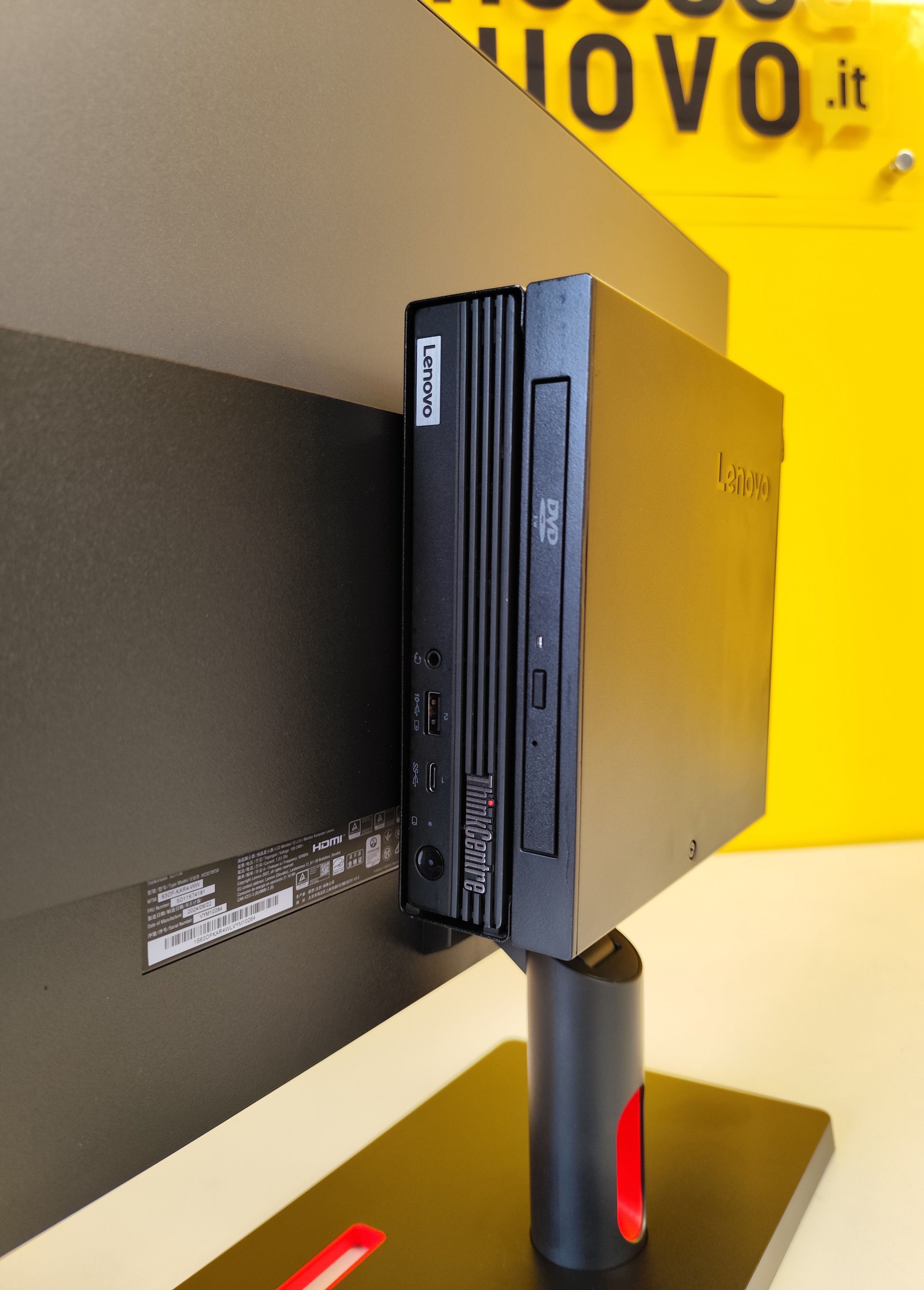 Lenovo All In One 27" Ultra Slim FullHD | Intel Core i5-10500T | FreeDOS 