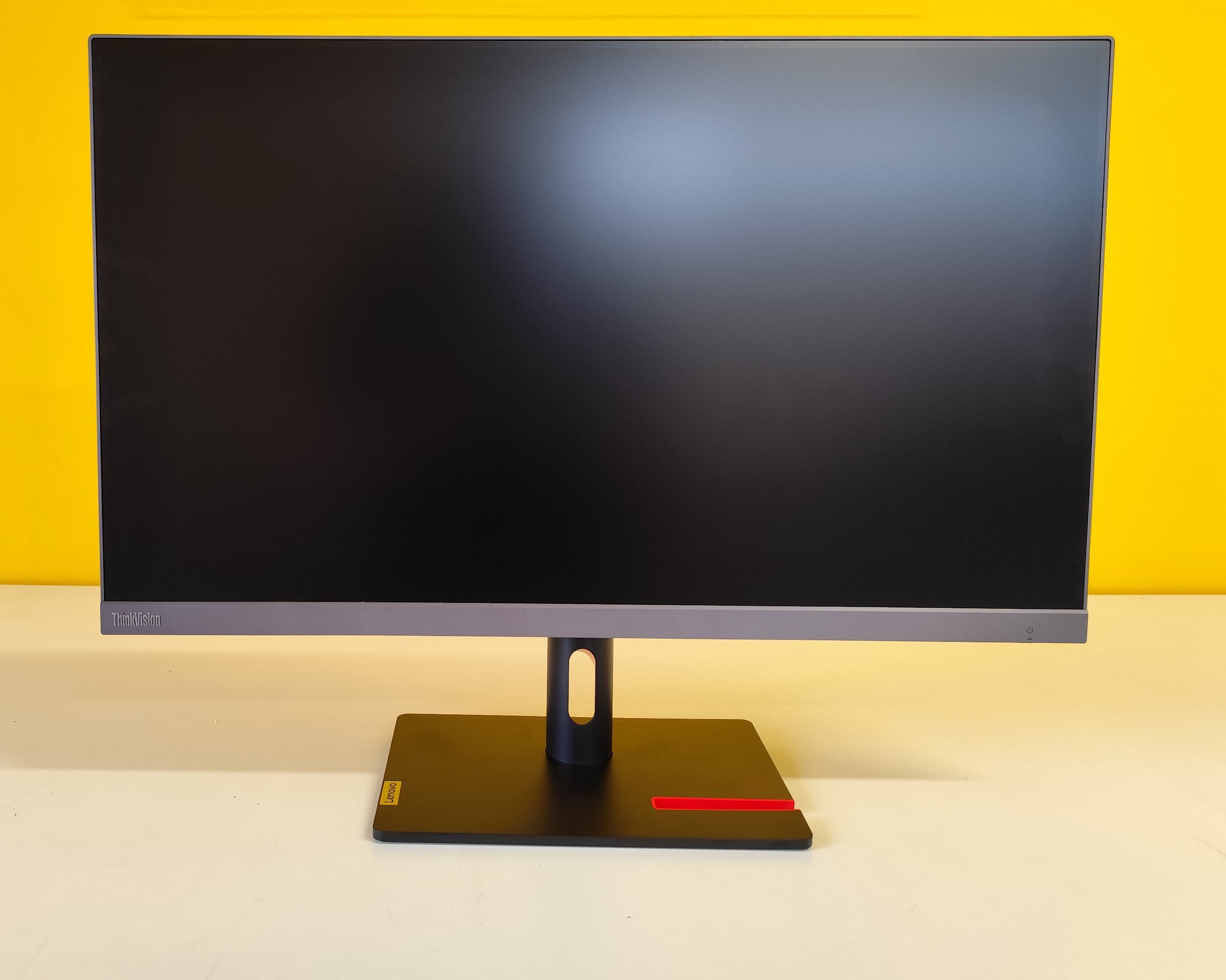 Lenovo All In One 27" Ultra Slim FullHD | Intel Core i5-10500T | FreeDOS 