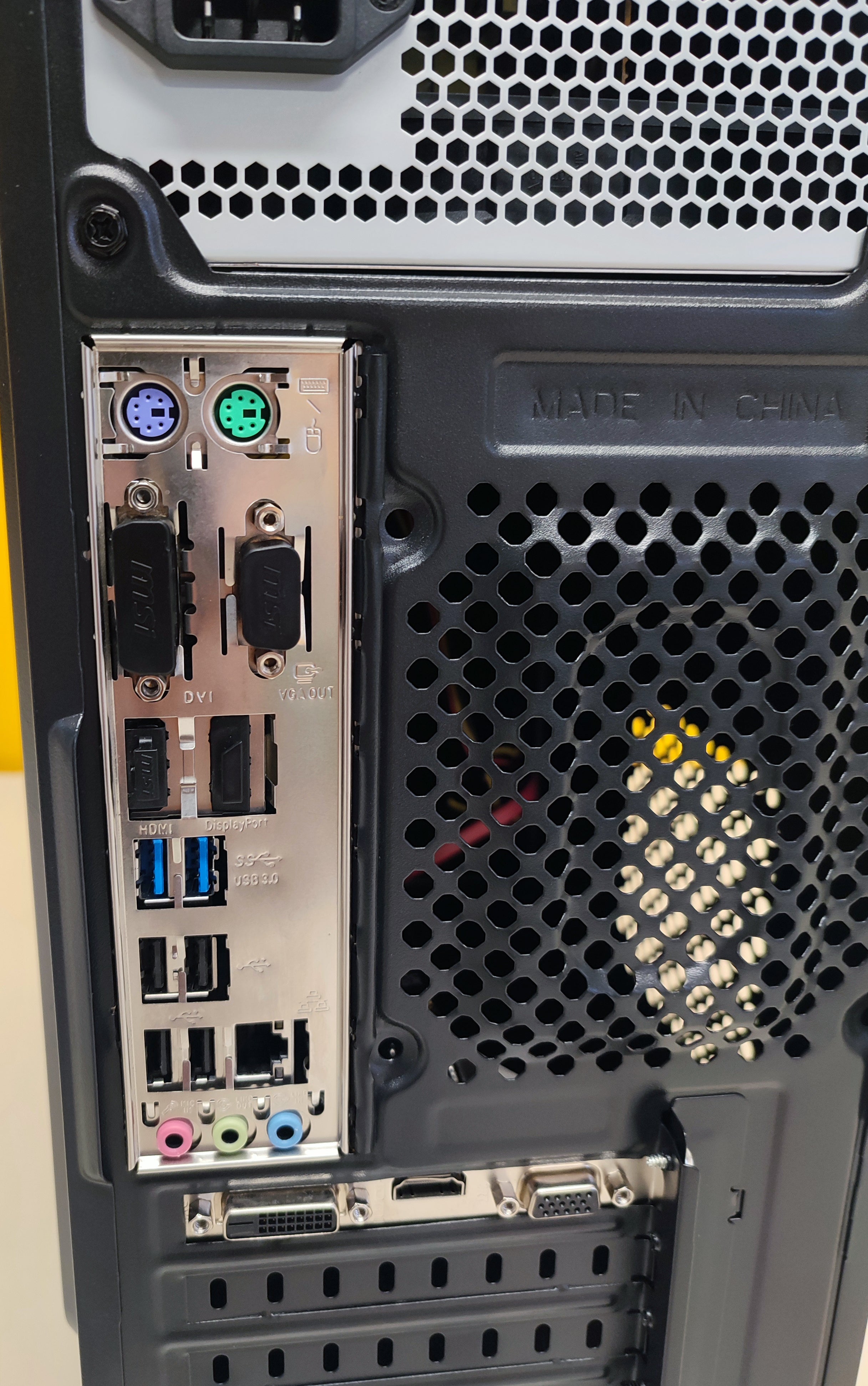 PC-montierte Comet-Computerteile | Intel Core i5-10400F 6Kerne | RAM 16 GB | SSD M.2 NVME 500 GB + 10 TB | Nvidia GT730 2 GB | WLAN | Windows 11 Pro Der perfekte PC für jeden Einsatz