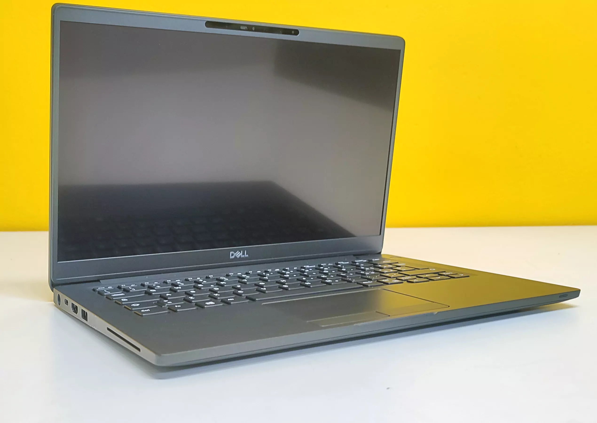 Dell Latitude 7400 Notebook 14" FullHD Touch Screen | Intel Core i5-8365U | 16GB Ram | 512GB SSD | ITA Keyboard Wi-Fi HDMI Windows 11 Pro The notebook that will never disappoint you