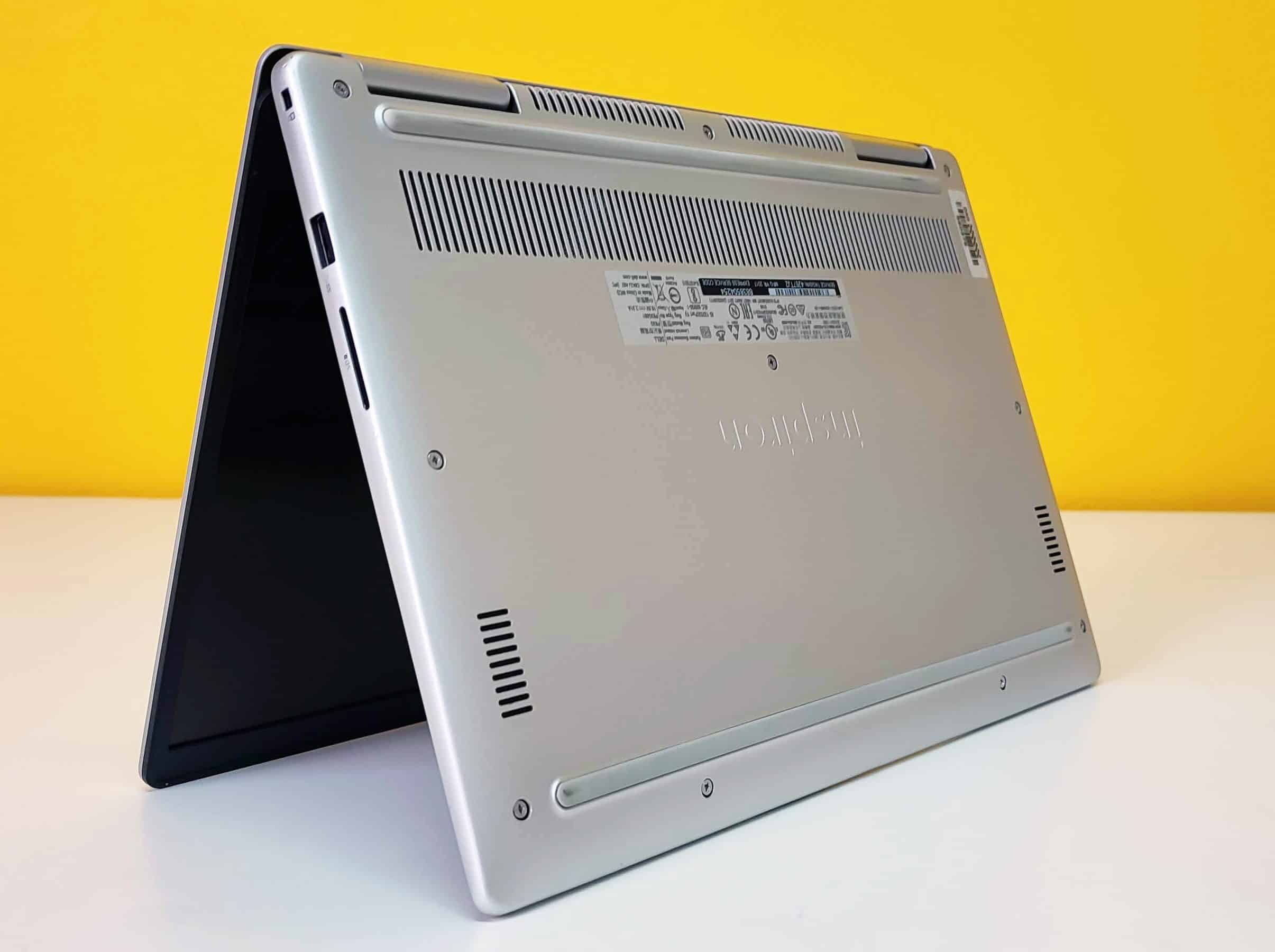 Dell Inspiron 7370 Notebook 13.3" FullHD | Intel Core i7-8550U 1.8Ghz | Ram 8Gb | SSD 1Tb | Tastiera US | Windows10 Pro